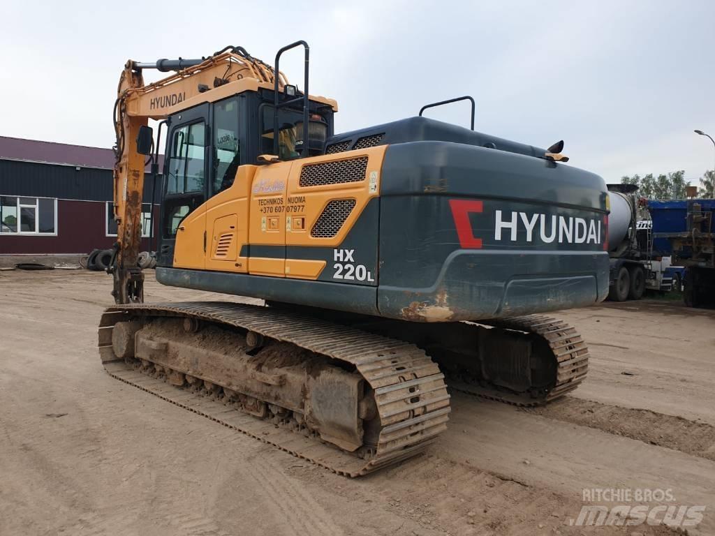 Hyundai HX 220 L Roomikekskavaatorid