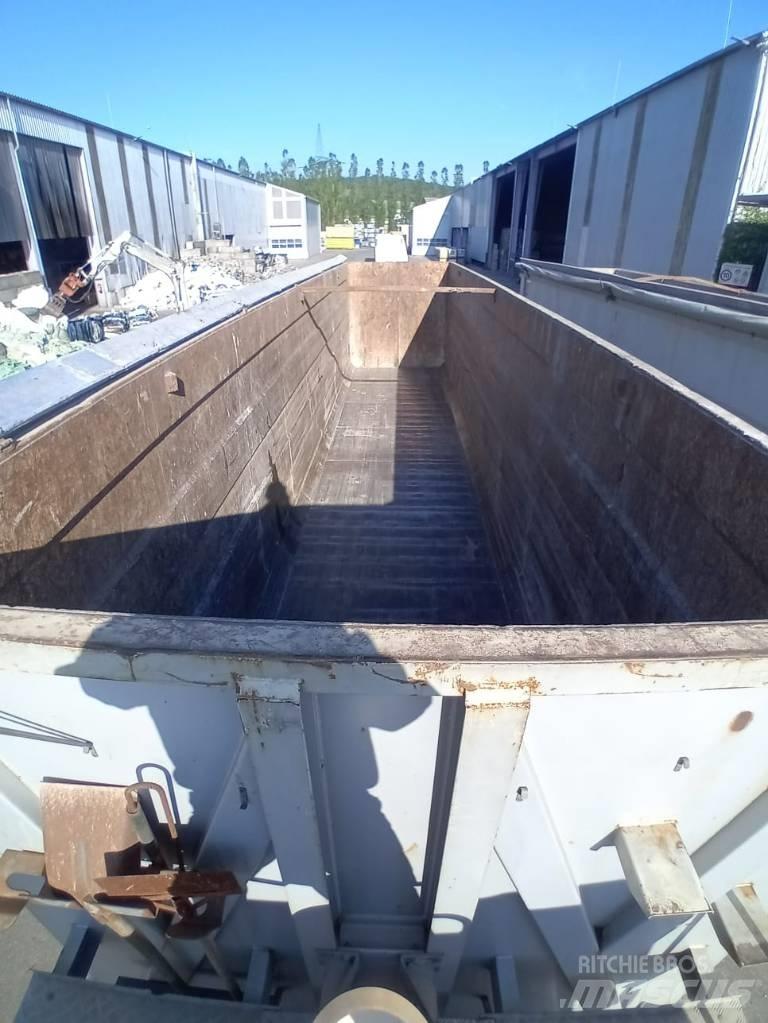 Bodex KIS3WS Skipplaadur-poolhaagised