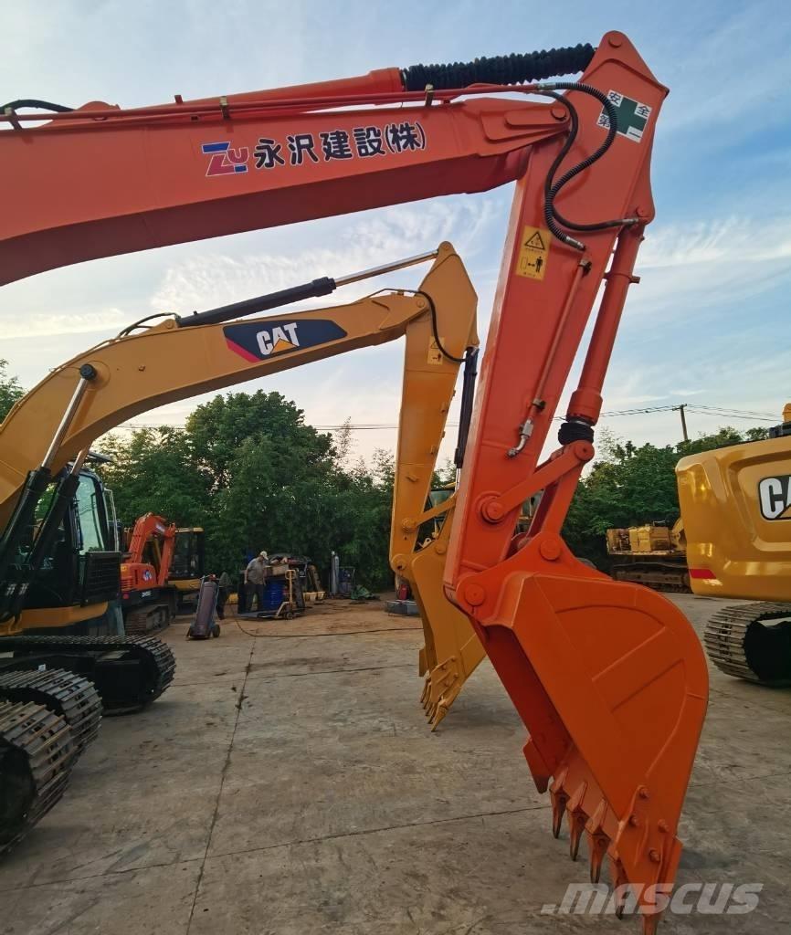 Hitachi ZX 200 Roomikekskavaatorid