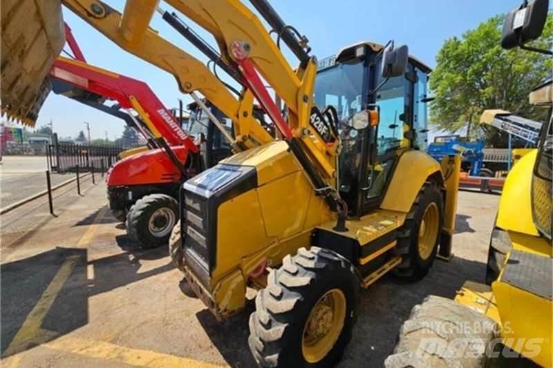 CAT 426F2 TLB Ekskavaatorlaadurid