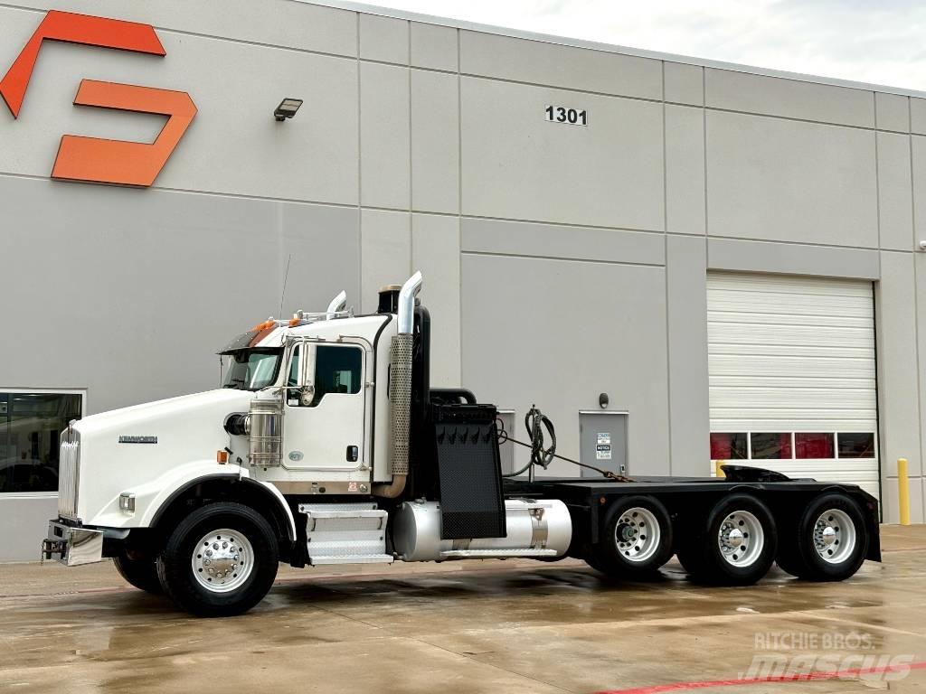 Kenworth T 800 Puksiirid