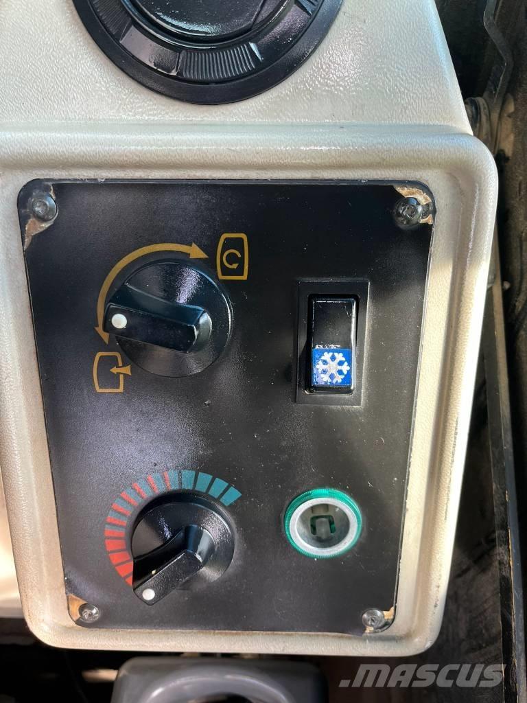 JCB JS 160 W Ratasekskavaatorid