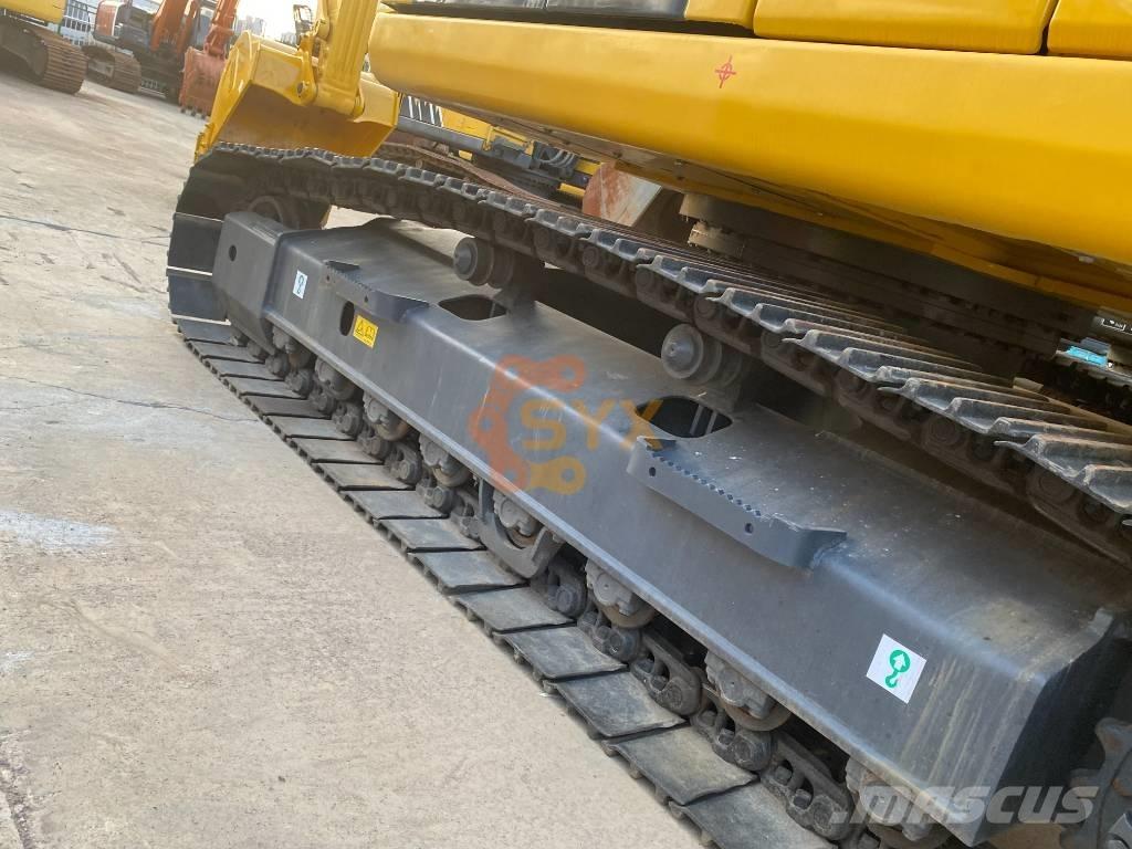 Komatsu PC 220-8 Roomikekskavaatorid