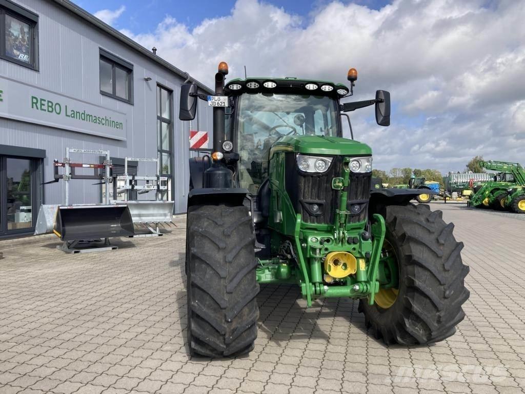 John Deere 6R215 Traktorid