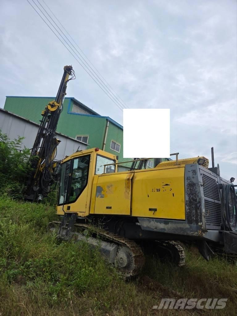 Atlas Copco ROC F9 Vertikaalsed puurmasinad