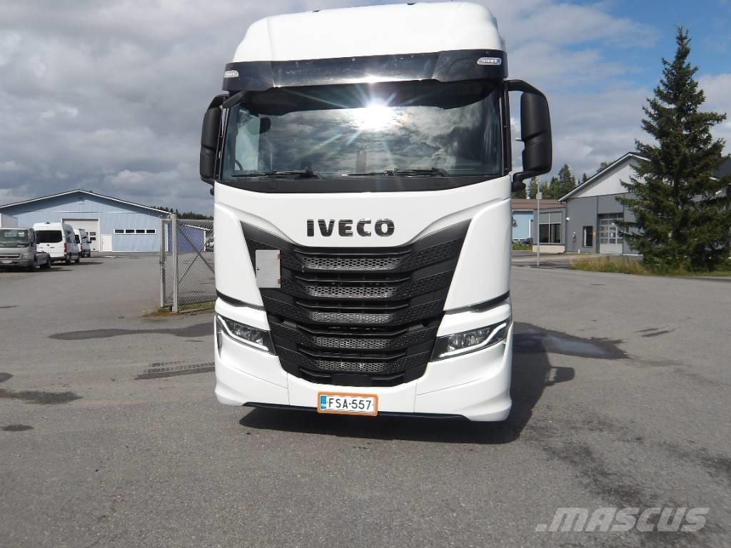 Iveco AS 440 ST Sadulveokid