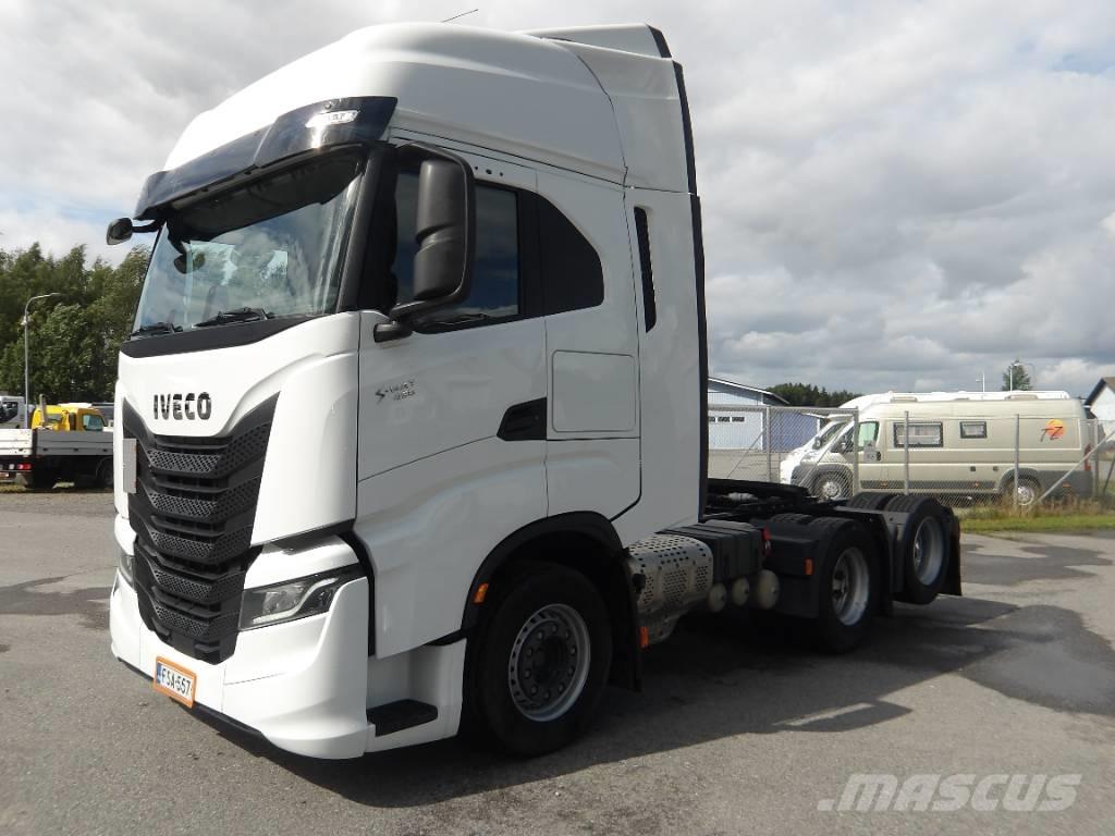 Iveco AS 440 ST Sadulveokid