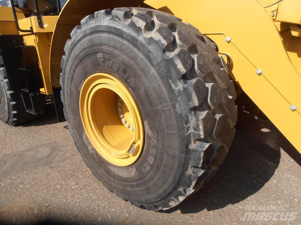 CAT 966  K Rataslaadurid