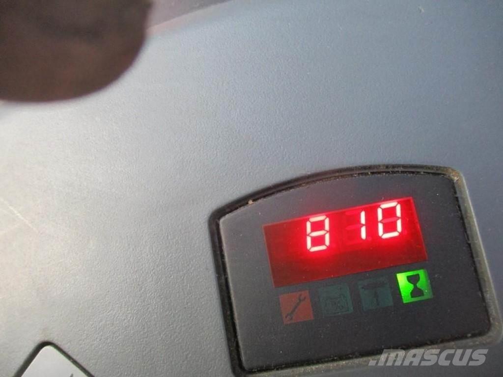 BT SWE 080L Järelkäidavad virnastajad