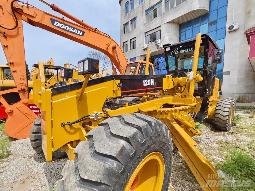 CAT 120 H Greiderid