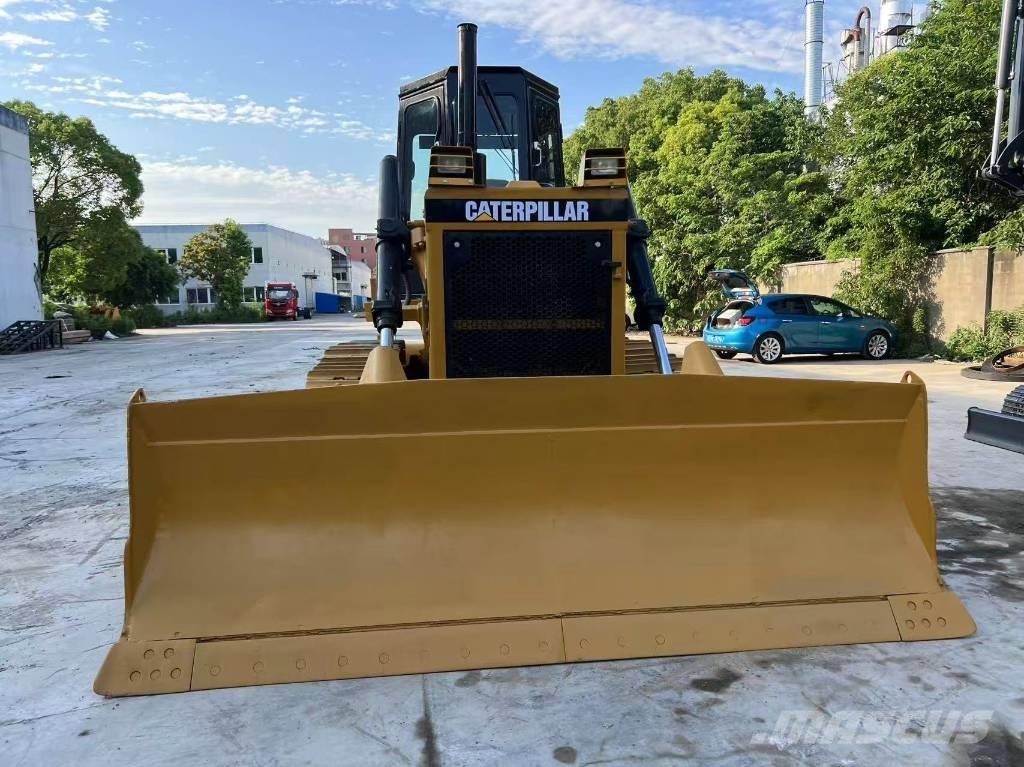 CAT D 7 G Buldooserid