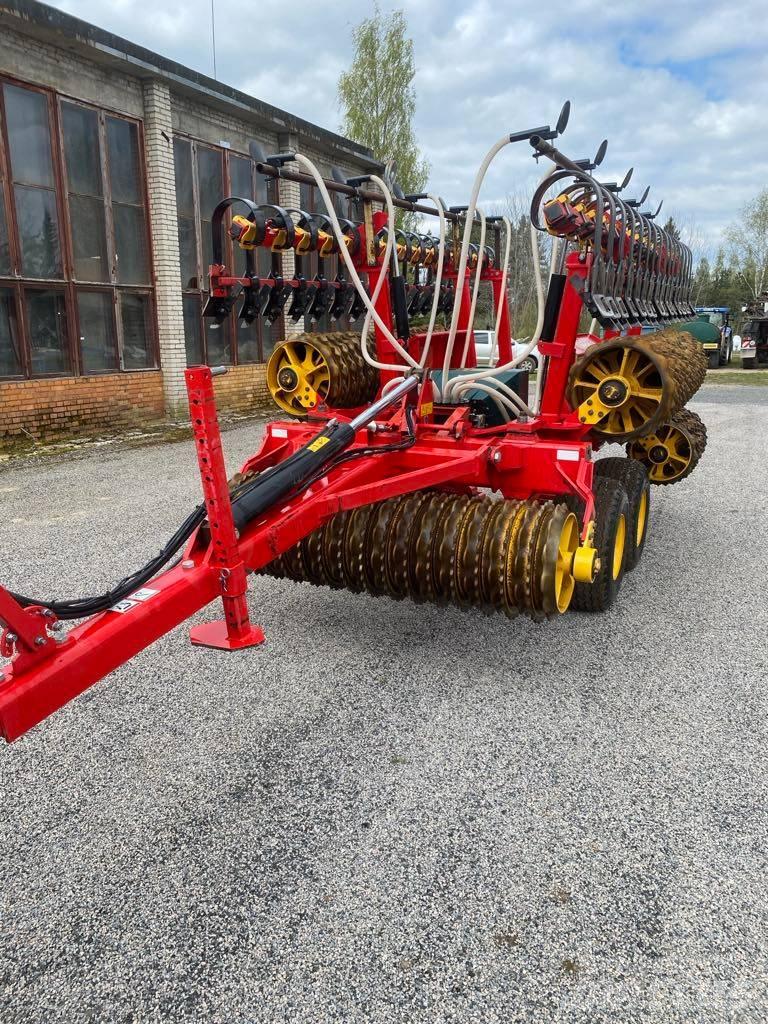 Väderstad Rexius8.2 Rullmasinad