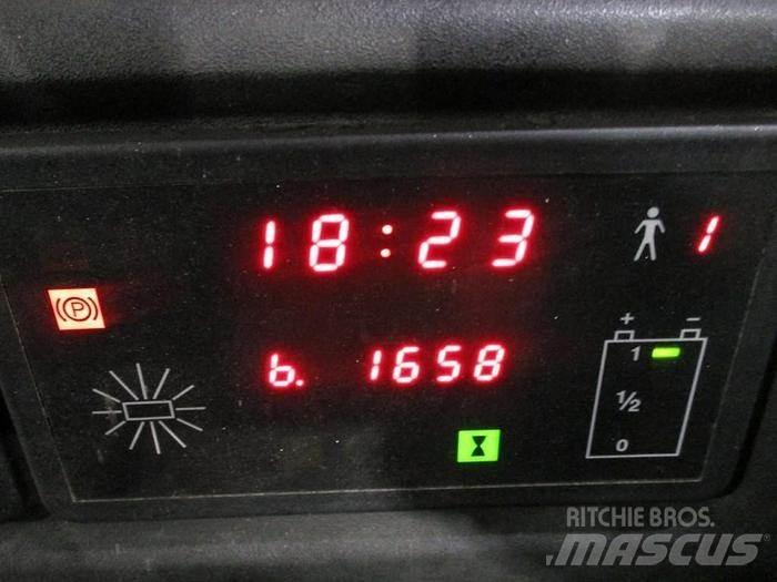 BT RRE 120M Lükandmastiga tõstukid
