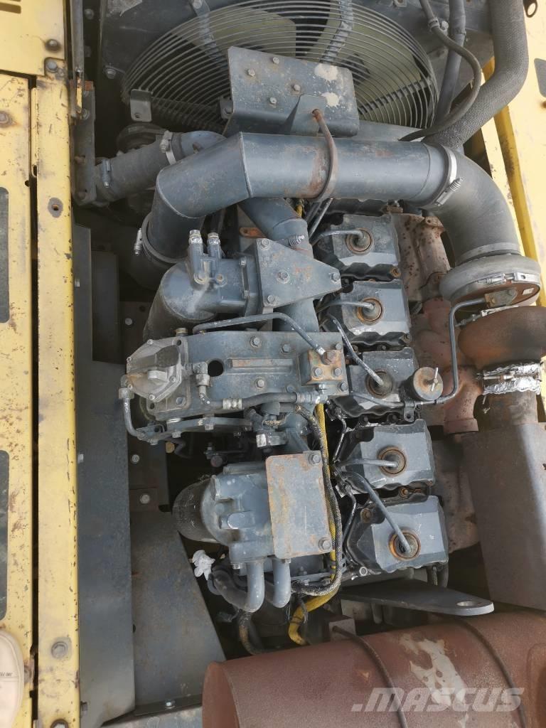 Komatsu PC 450 LC-7 Roomikekskavaatorid