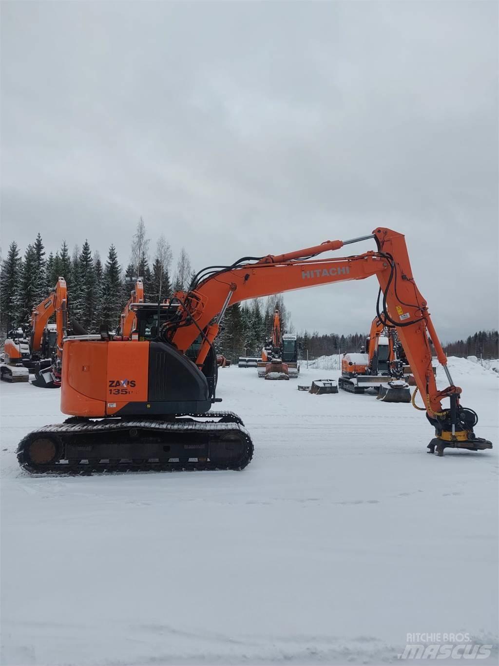 Hitachi ZX135US-5B Roomikekskavaatorid