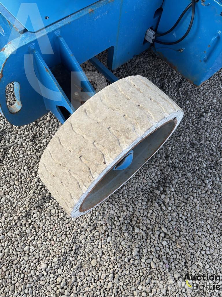 Genie Z 34/22 N Iseliikuvad poomtõstukid