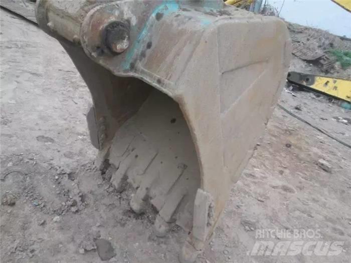Kobelco SK 250-8 Roomikekskavaatorid