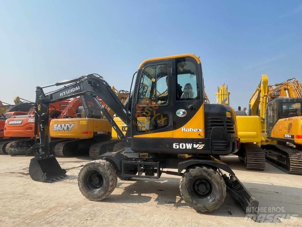 Hyundai 60w Ratasekskavaatorid