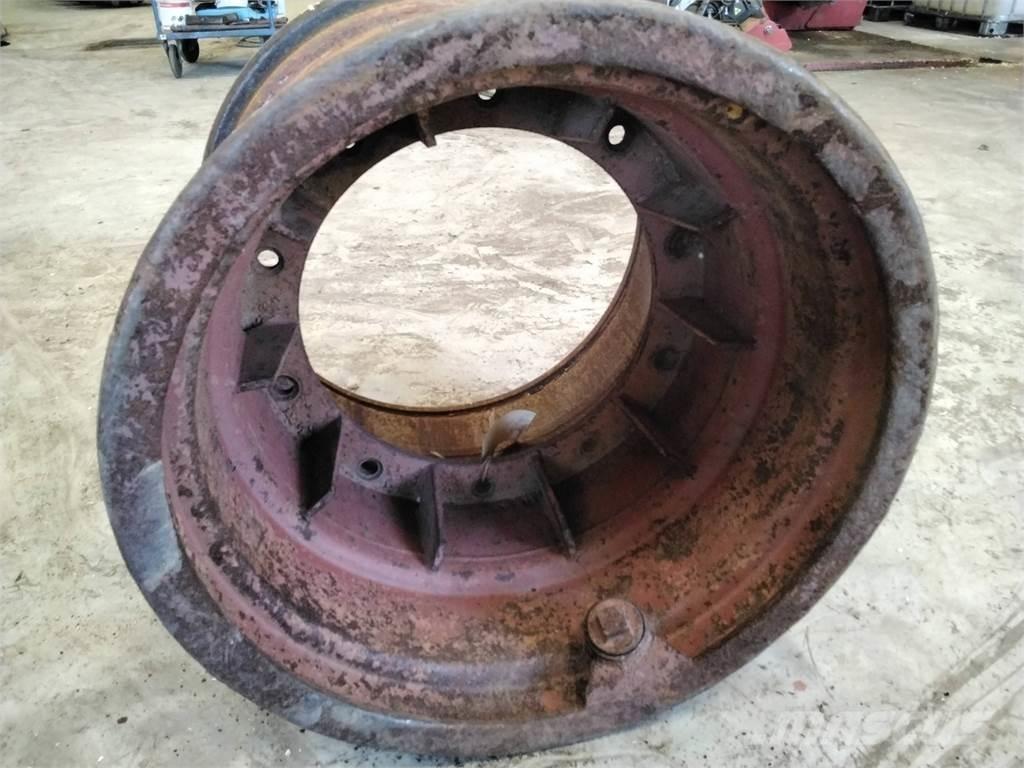 Kockum 84-35 24x26 Rehvid, rattad ja veljed