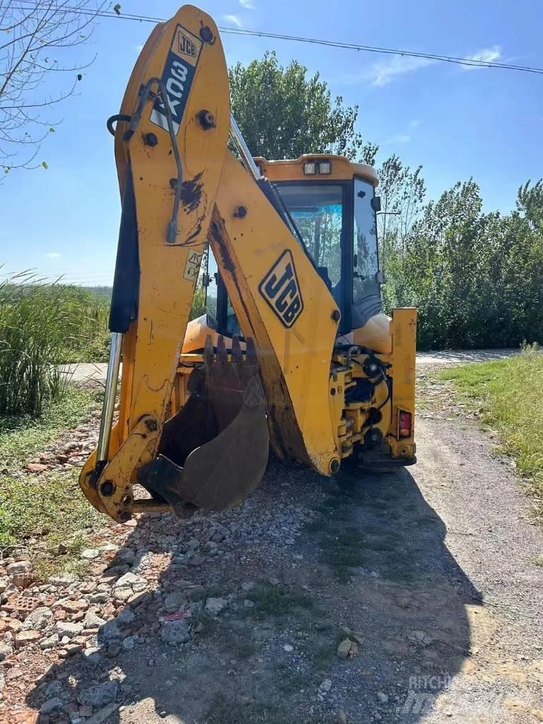 JCB 3 CX Ekskavaatorlaadurid