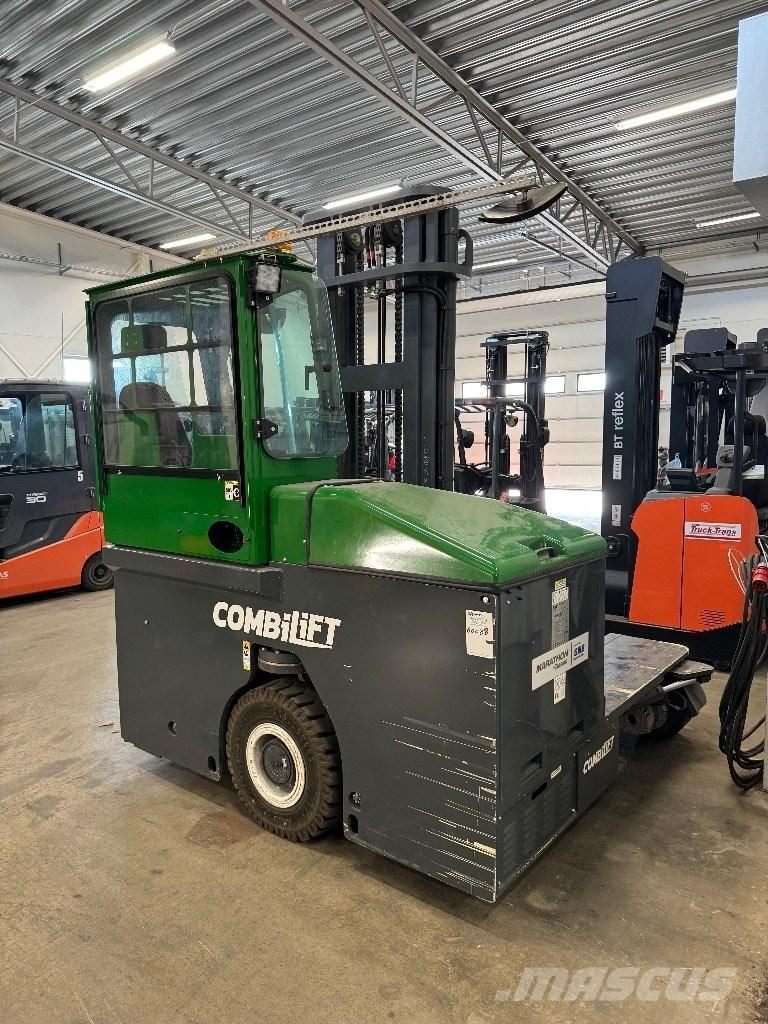 Combilift C4000ET Neljasuuna lükandmastiga tõstukid