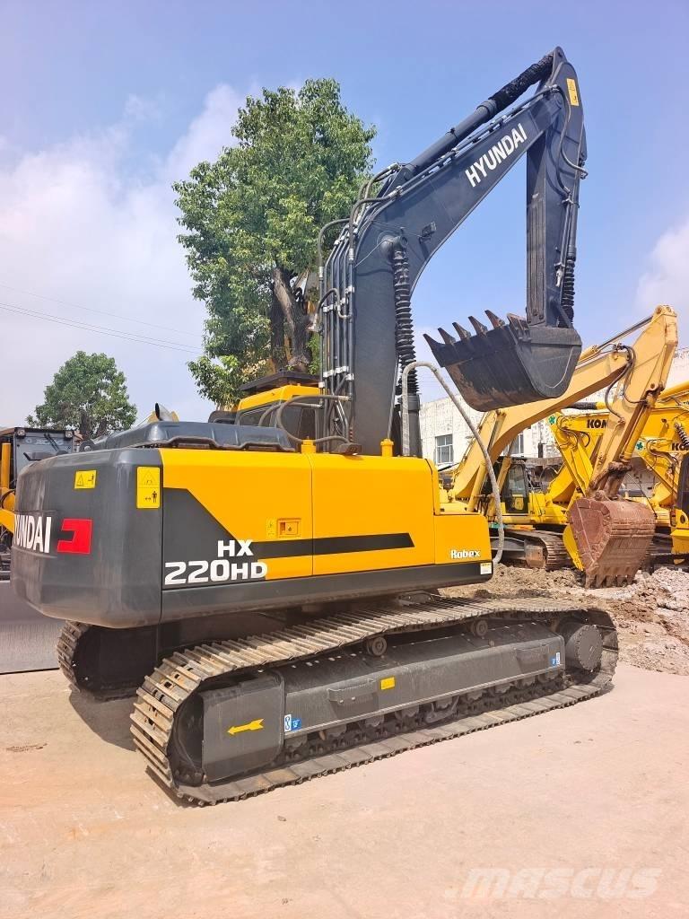 Hyundai HX 220 Roomikekskavaatorid