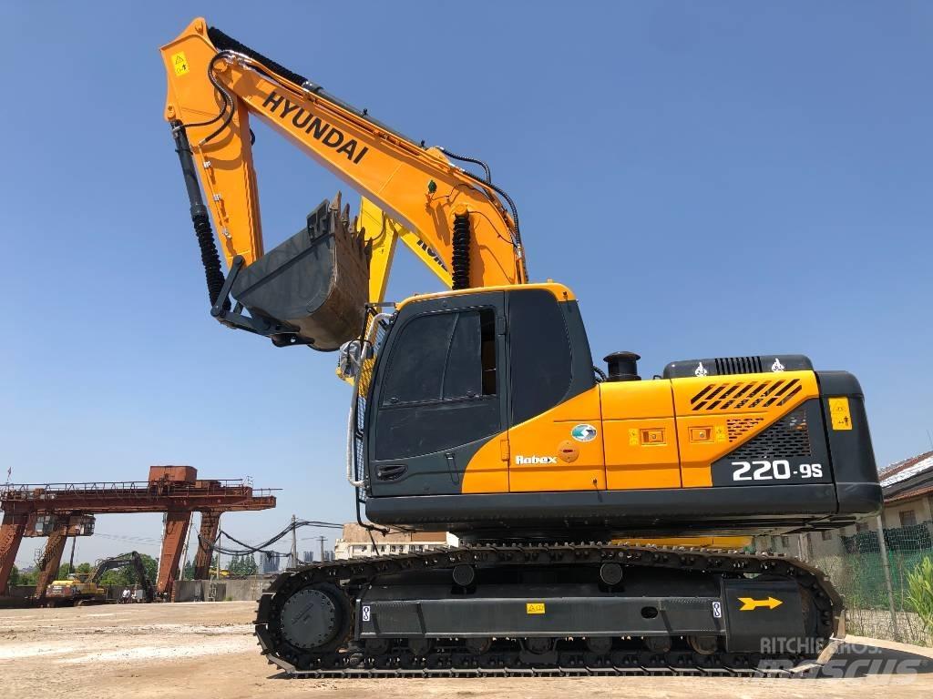 Hyundai R220-9s Roomikekskavaatorid