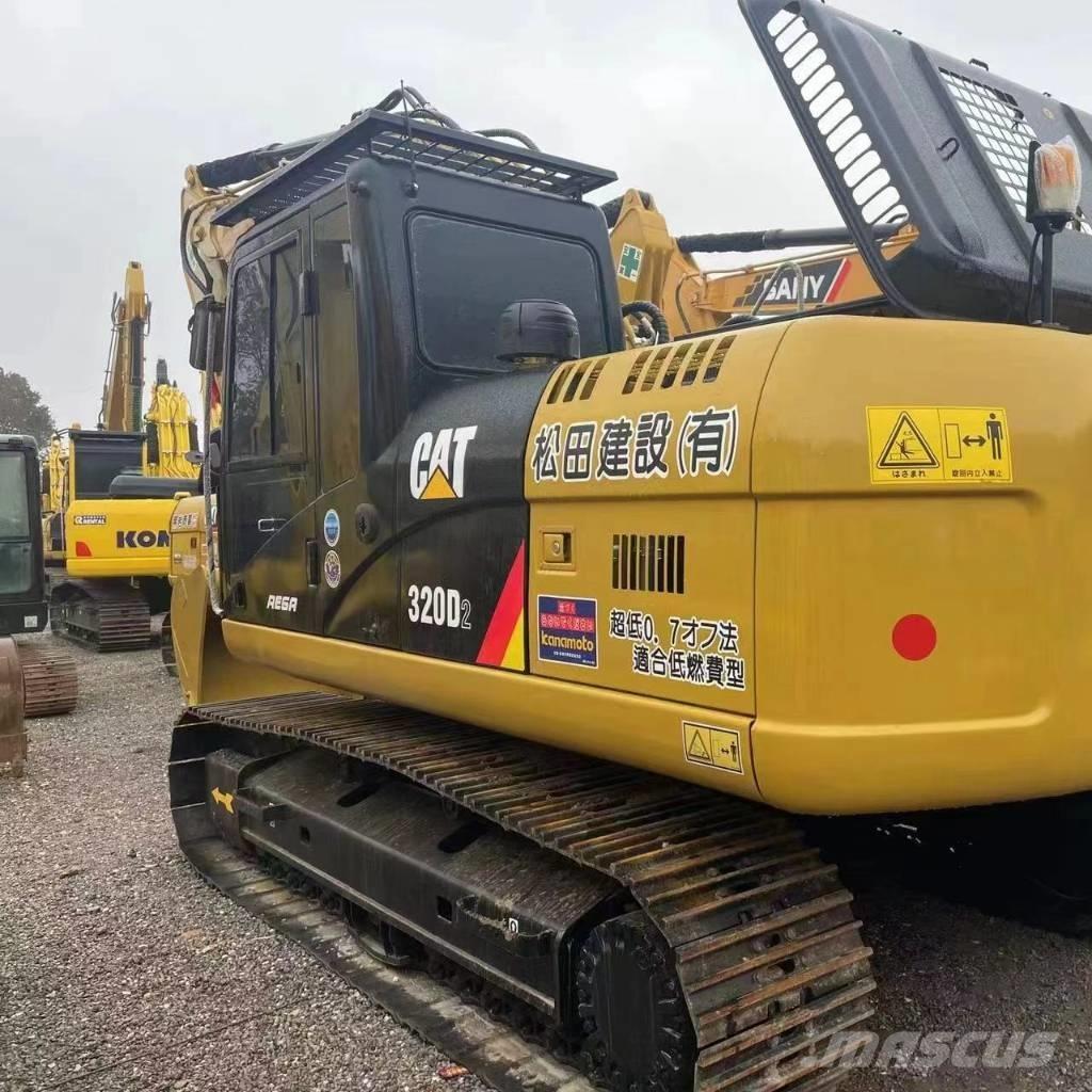 CAT 320 D2 Roomikekskavaatorid