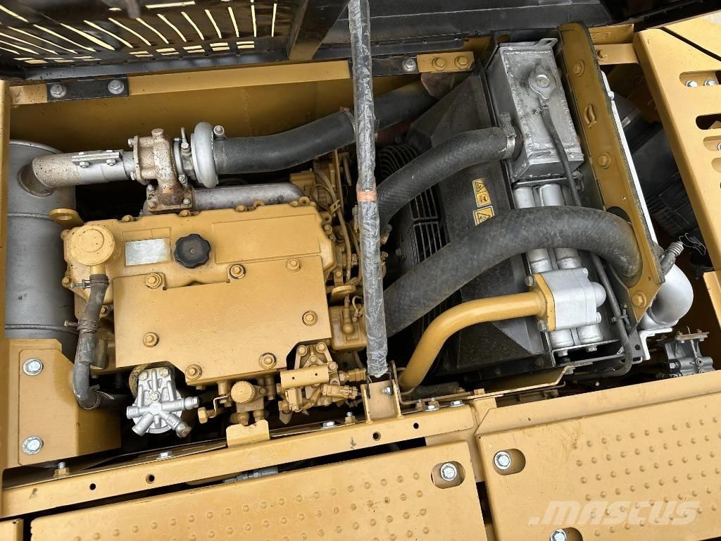 CAT 312D2GC Väikeekskavaatorid 7t-12t