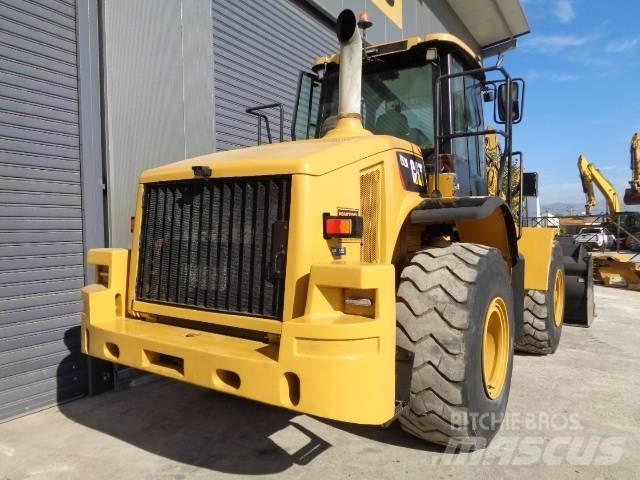 CAT IT62H Rataslaadurid