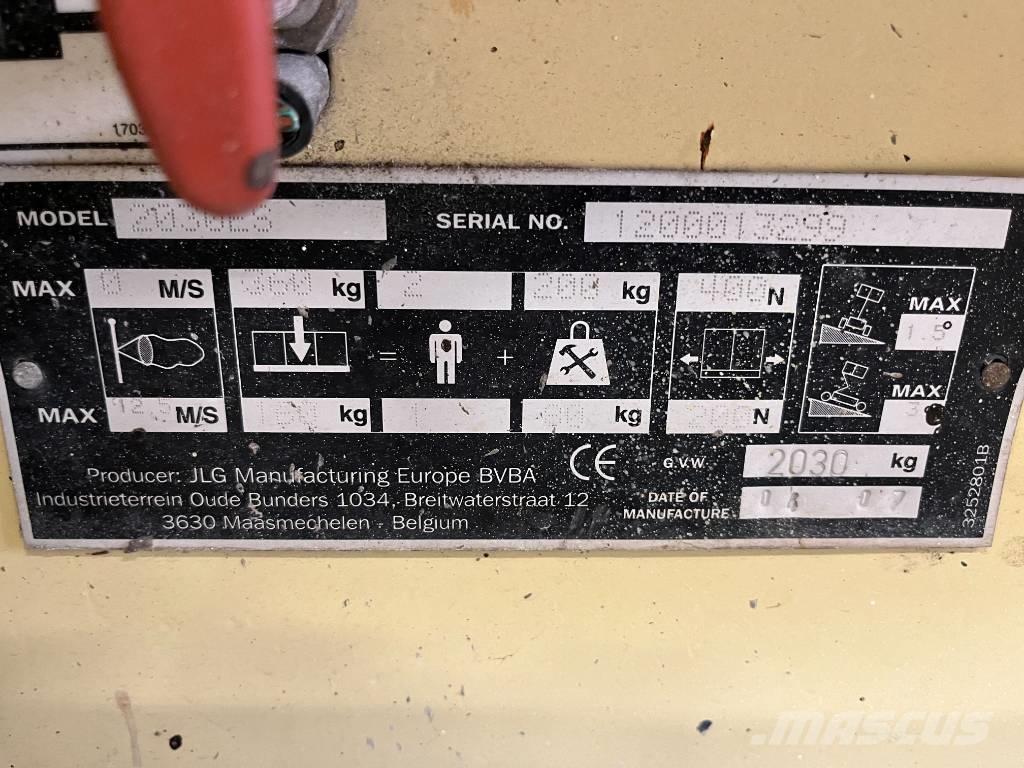 JLG 2030 ES Käärtõstukid