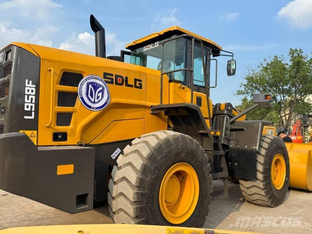 SDLG 958F Rataslaadurid
