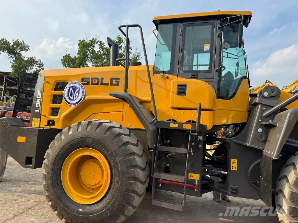 SDLG 958F Rataslaadurid