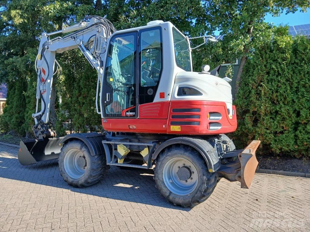Takeuchi TB 295 W Ratasekskavaatorid