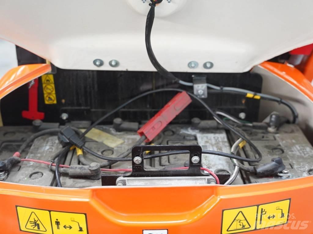 JLG Toucan 8 E Vertikaalsed mast tõstukid