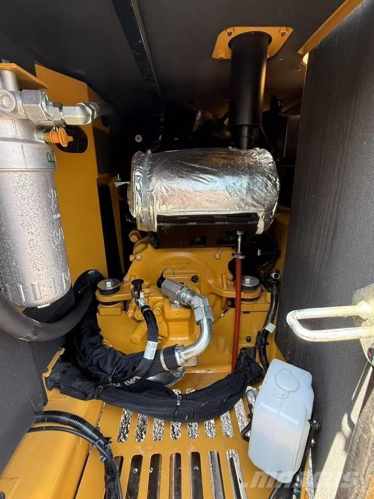 CAT 305.5 Miniekskavaatorid < 7 t