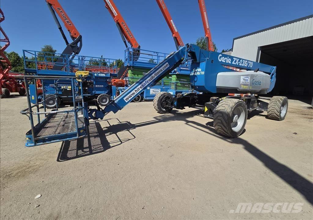Genie ZX 135/70 Iseliikuvad poomtõstukid