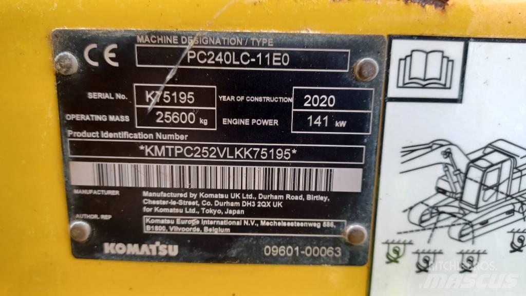 Komatsu PC240LC-11 Roomikekskavaatorid