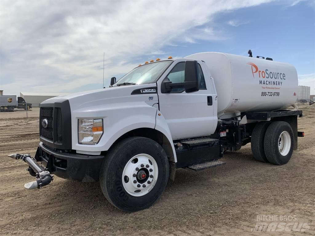 Ford F 650 XL SD Veepaagiga autod