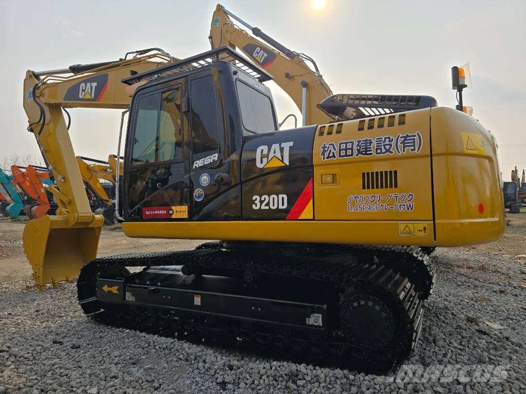 CAT 320D Roomikekskavaatorid