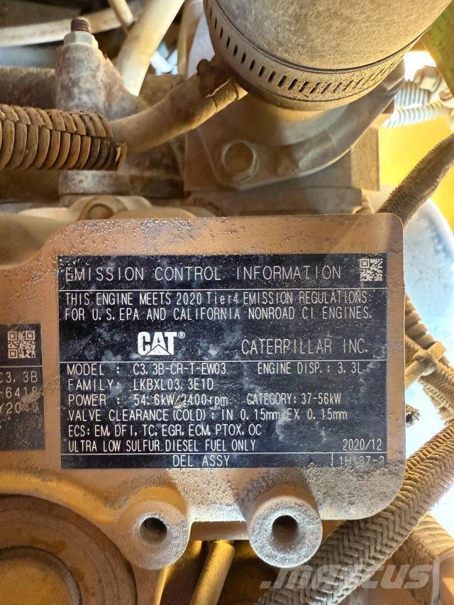 CAT 906M Rataslaadurid