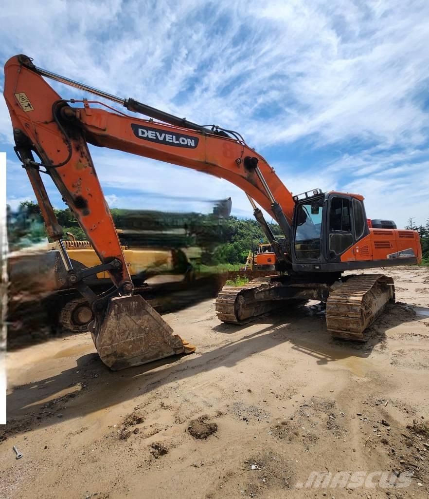 Doosan DX 380 LC-3 Roomikekskavaatorid