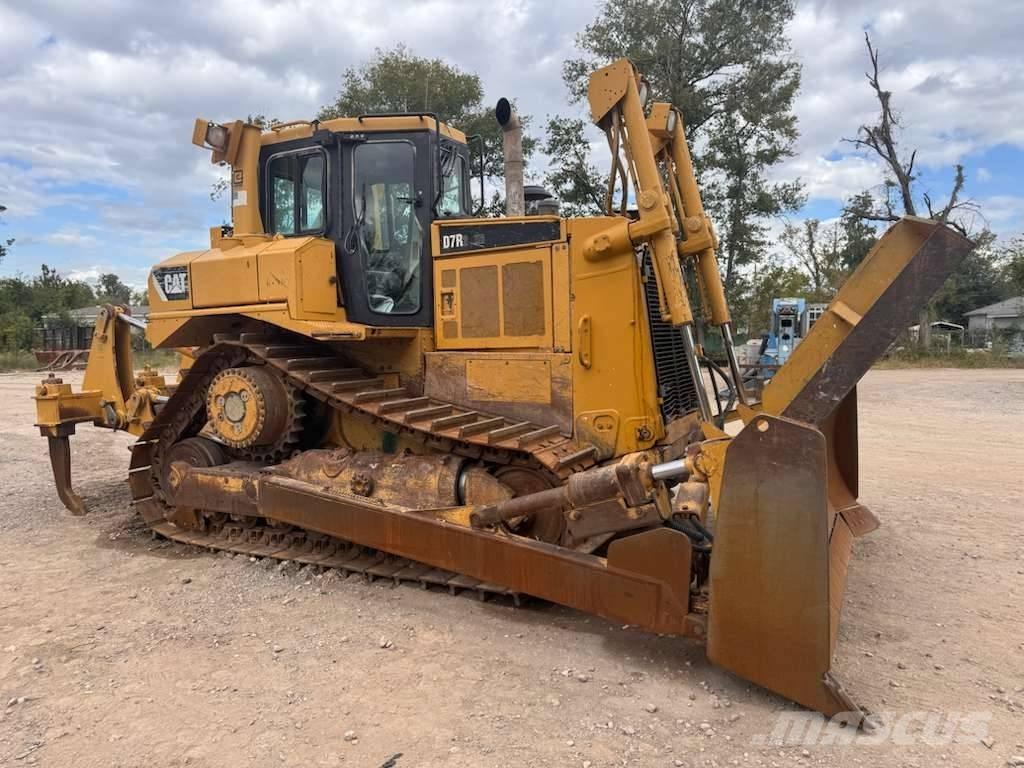 CAT D 7 R XR II Buldooserid