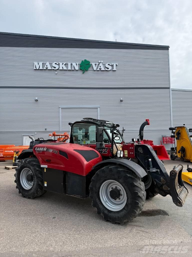 Case IH Farmlift 742 Teleskooplaadurid