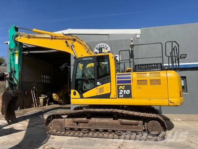 Komatsu PC 210 LC-11 Roomikekskavaatorid