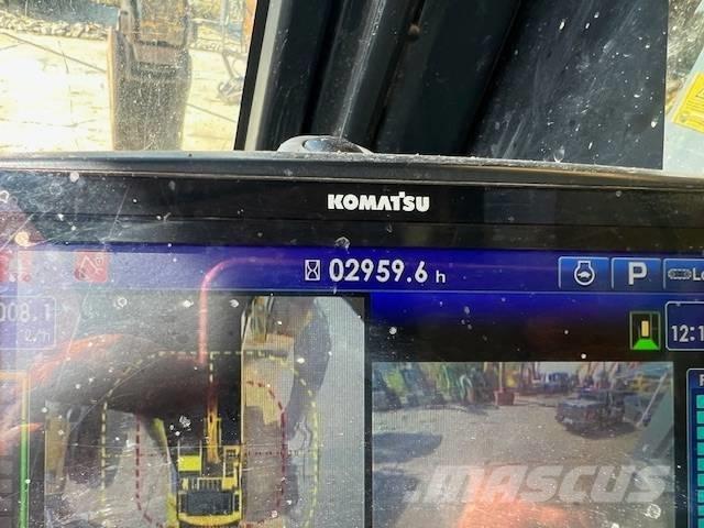 Komatsu PC 210 LC-11 Roomikekskavaatorid