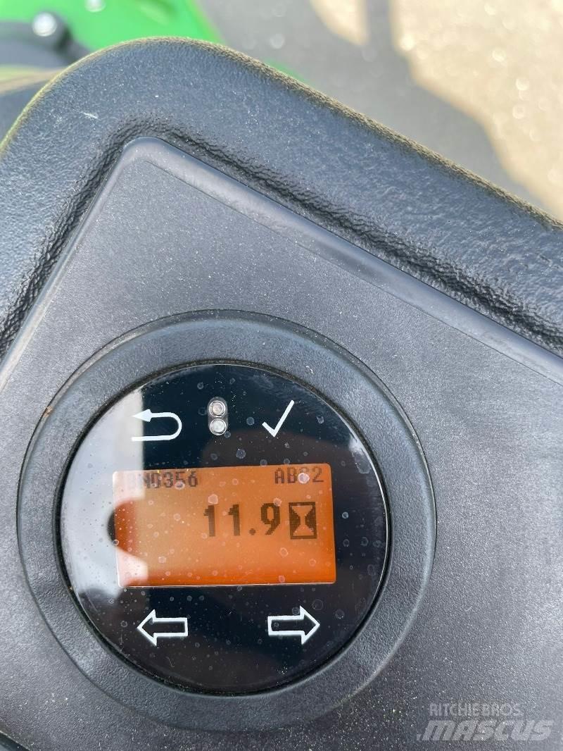 John Deere Z997R Niidukid