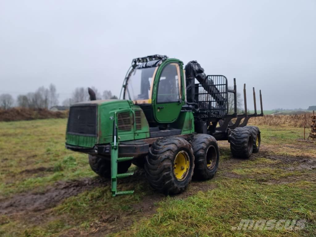 John Deere 1110 E Forwarderid
