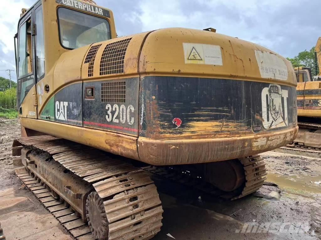 CAT 320 C Roomikekskavaatorid