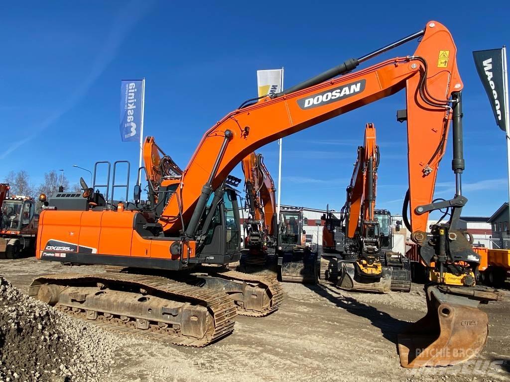 Doosan DX 235 LC-5 Roomikekskavaatorid